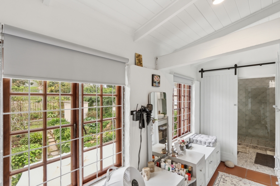 4 Bedroom Property for Sale in Knysna Central Western Cape